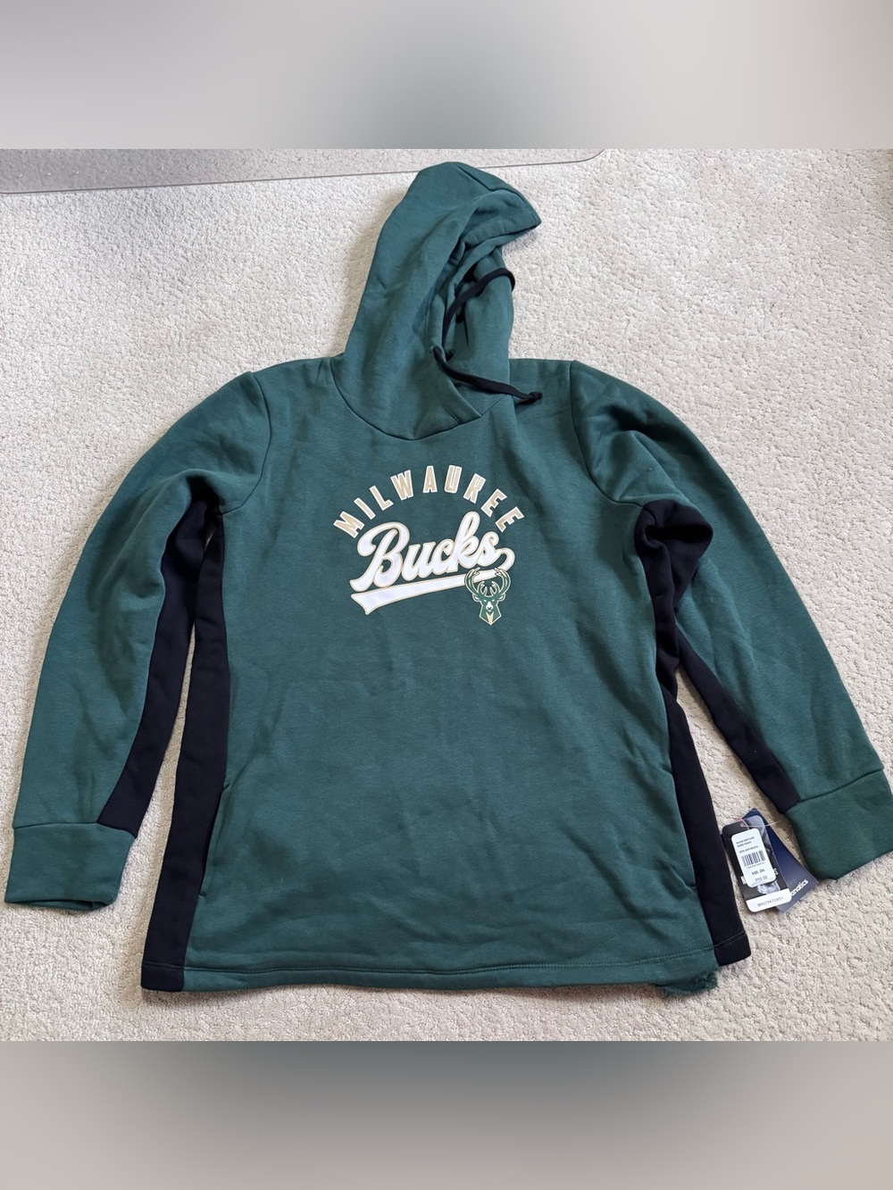 Fanatics Milwaukee Bucks Women’s Hooded Sweatshirt NFL 2XL NWT See Photos